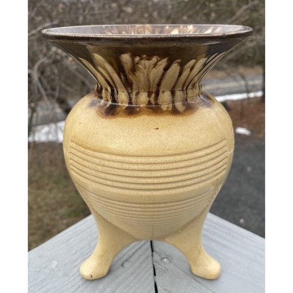 Antique Early 20th C. TECO Ribbed Tripod Footed Yellow Glazed Art Deco Pottery - Picture 16 of 16